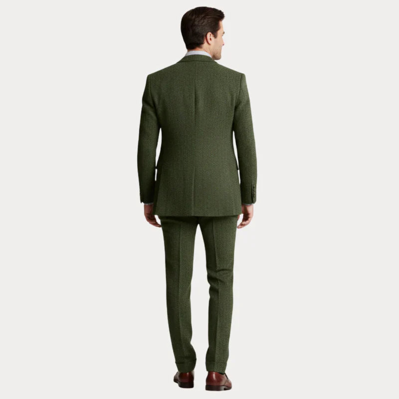 Traje clásico de hombre de tres piezas a medida